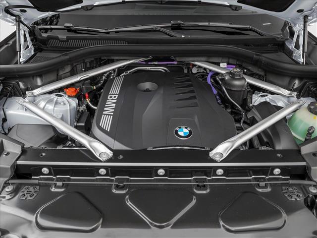 Photo of 2026 Aventurin Red Metallic BMW X6