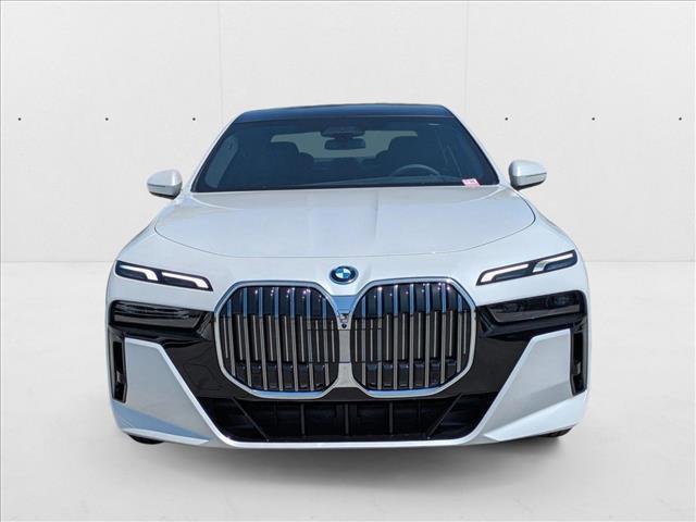 Photo of 2025 Mineral White Metallic BMW 750e