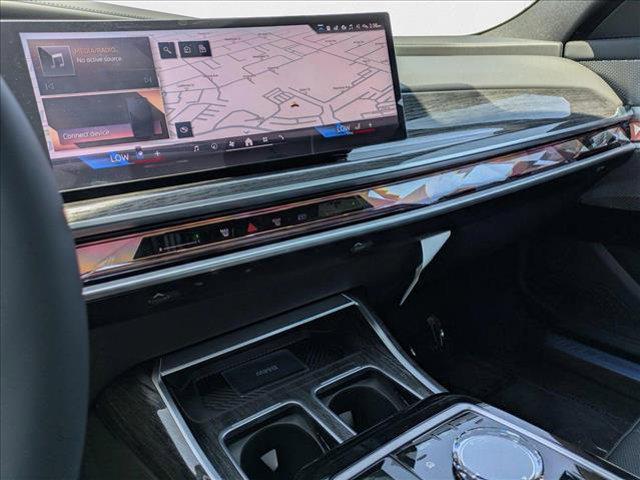 Photo of 2025 Mineral White Metallic BMW 750e