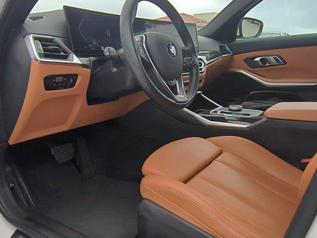 Photo of 2023 Alpine White BMW 330