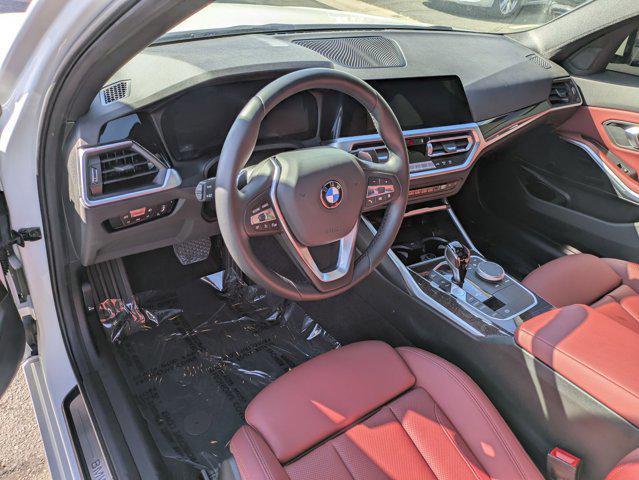 Photo of 2022 Alpine White BMW 330