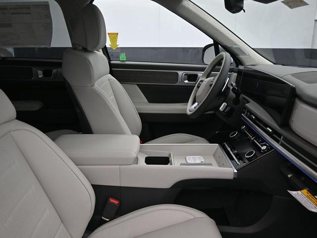 Photo of 2026 Shimmering Silver Hyundai SANTA FE HEV