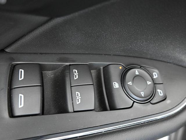 Photo of 2022 Summit White Buick Envision