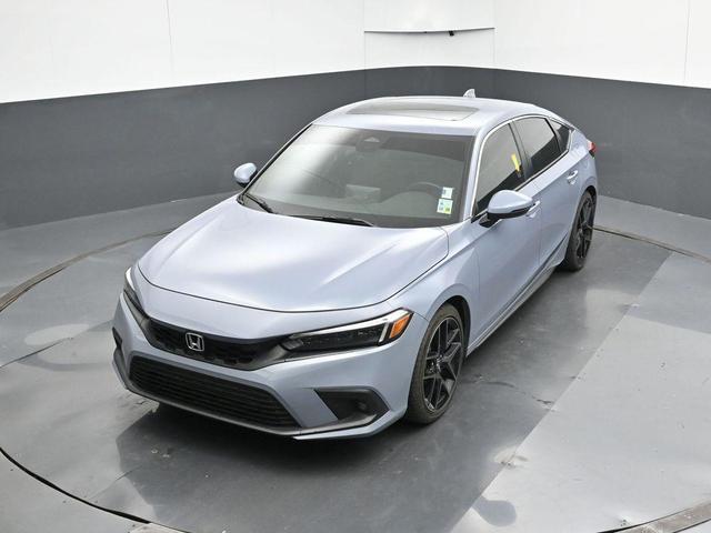 Photo of 2022 Pearl Gray Honda Civic
