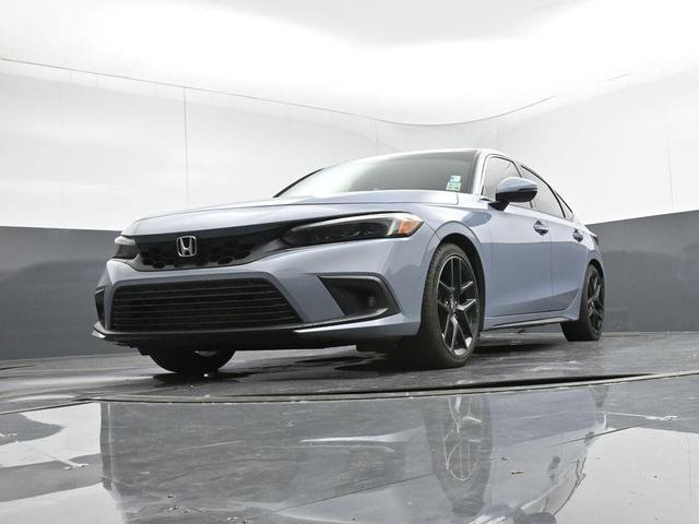 Photo of 2022 Pearl Gray Honda Civic