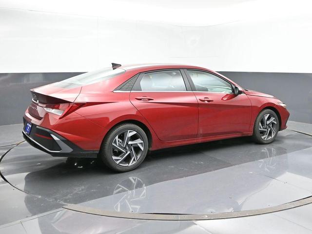 Photo of 2024 Ultimate Red Hyundai ELANTRA