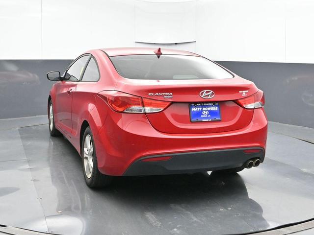Photo of 2013 Volcanic Red Hyundai ELANTRA