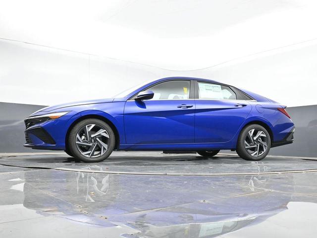 Photo of 2024 Intense Blue Hyundai ELANTRA