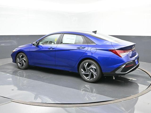 Photo of 2024 Intense Blue Hyundai ELANTRA