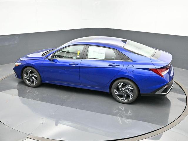 Photo of 2024 Intense Blue Hyundai ELANTRA