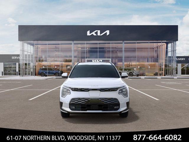 Photo of 2025 Snow White Pearl Kia Niro EV