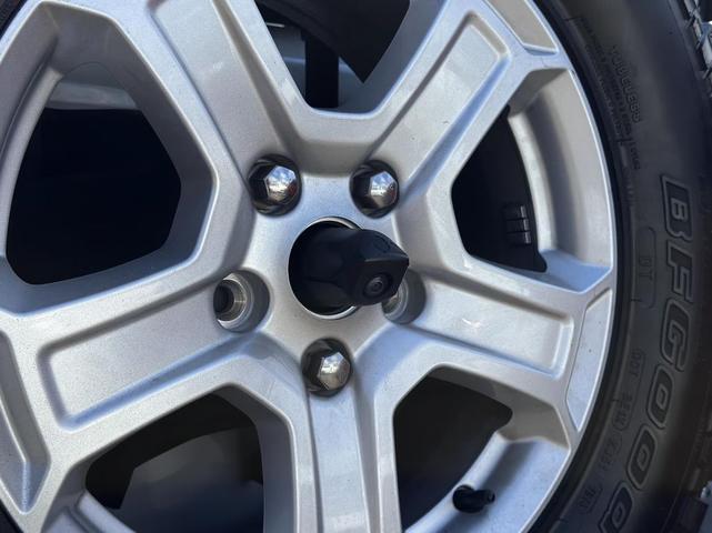Photo of 2021 Bright White Clearcoat Jeep Wrangler Unlimited