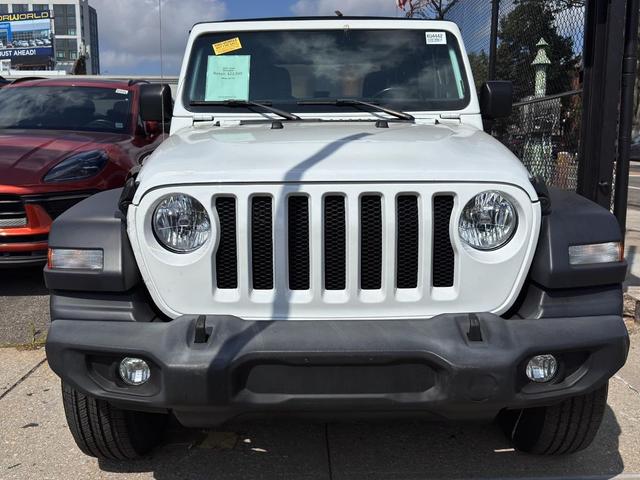Photo of 2021 Bright White Clearcoat Jeep Wrangler Unlimited