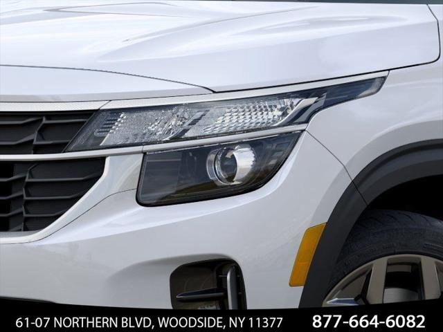 Photo of 2024 Snow White Pearl Kia Seltos