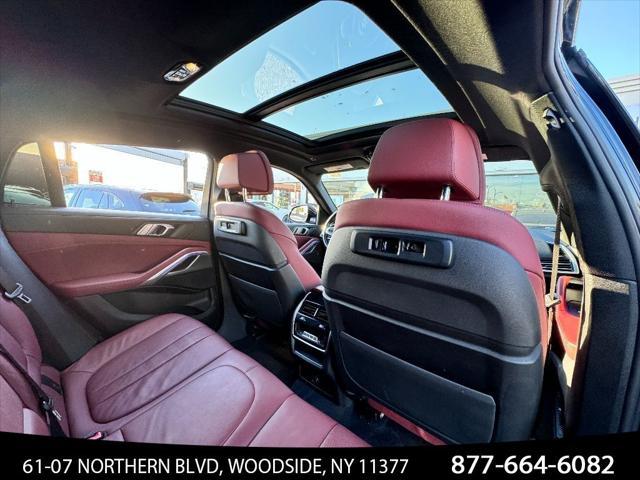Photo of 2022 Black Sapphire Metallic BMW X6