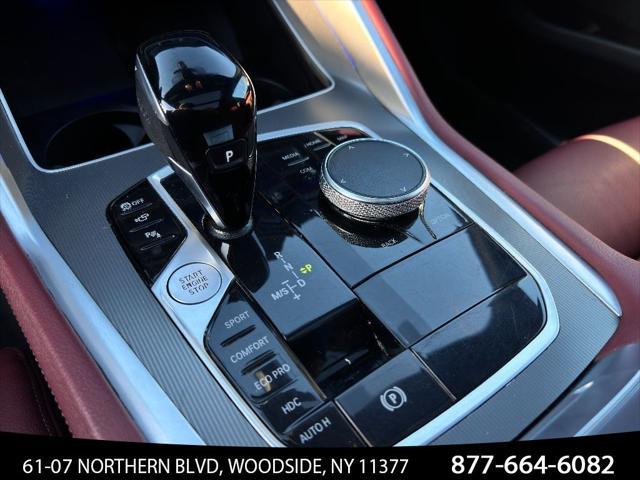 Photo of 2022 Black Sapphire Metallic BMW X6