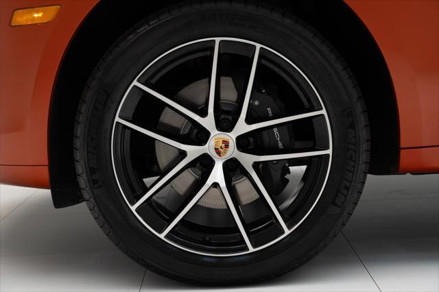 Photo of 2024 Papaya Metallic Porsche Macan