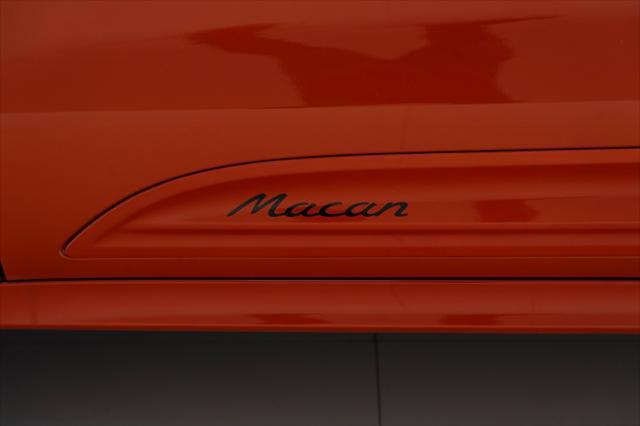 Photo of 2024 Papaya Metallic Porsche Macan