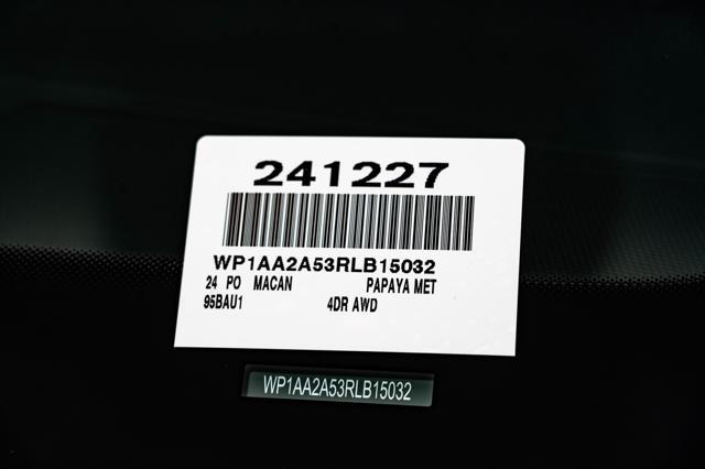 Photo of 2024 Papaya Metallic Porsche Macan