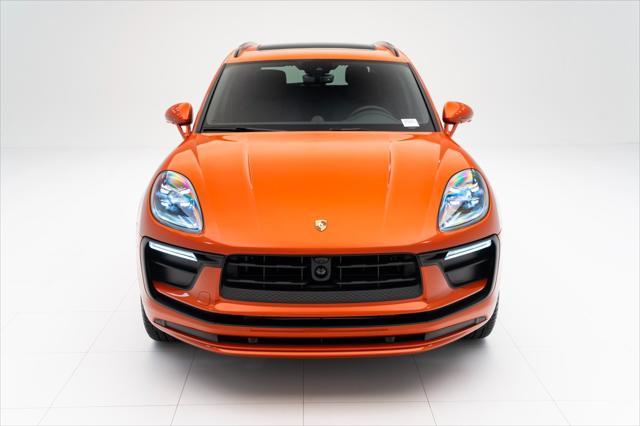 Photo of 2024 Papaya Metallic Porsche Macan