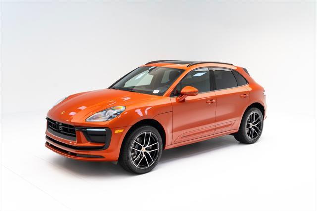 Photo of 2024 Papaya Metallic Porsche Macan