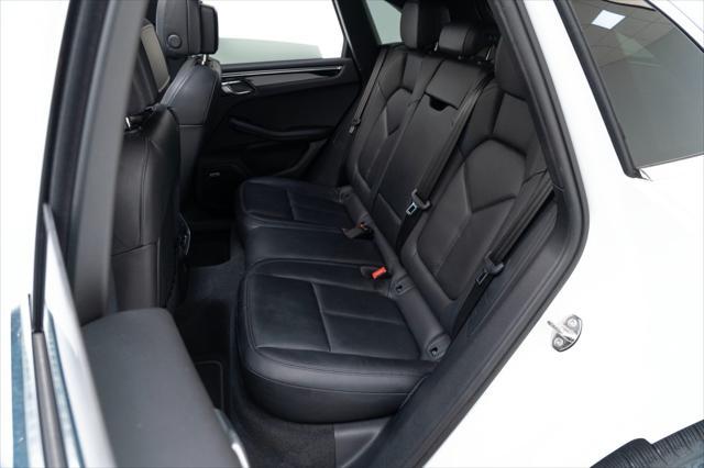 Photo of 2022 Carrara White Metallic Porsche Macan