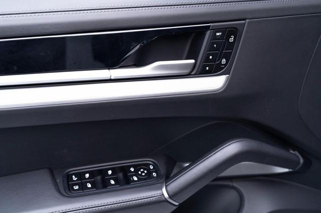 Photo of 2024 Montego Blue Metallic Porsche Cayenne