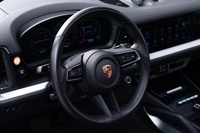 Photo of 2024 Montego Blue Metallic Porsche Cayenne