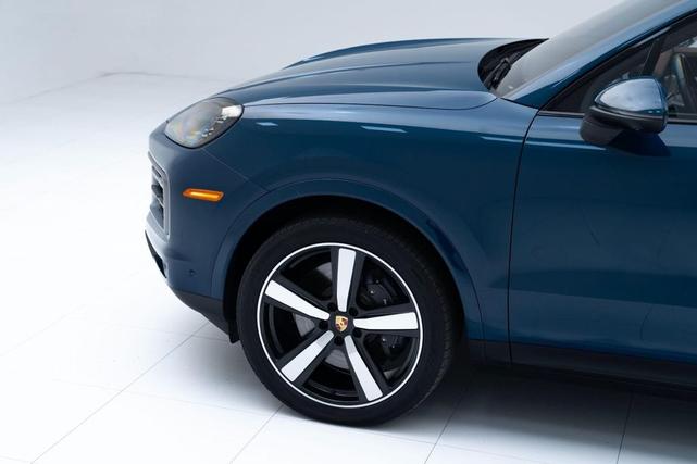 Photo of 2024 Montego Blue Metallic Porsche Cayenne