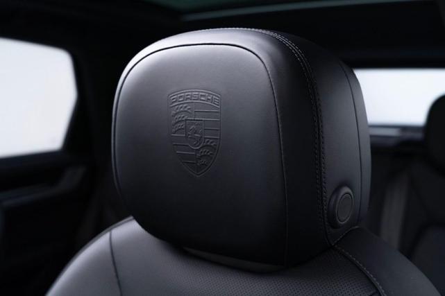 Photo of 2024 Montego Blue Metallic Porsche Cayenne