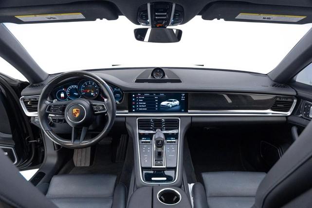 Photo of 2022 Jet Black Metallic Porsche Panamera