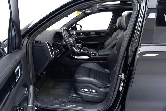 Photo of 2019 Black Porsche Cayenne