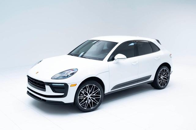 Photo of 2022 White Porsche Macan