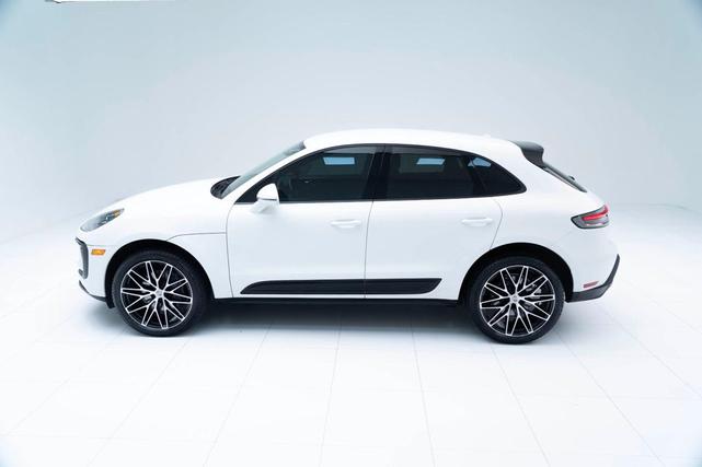 Photo of 2022 White Porsche Macan