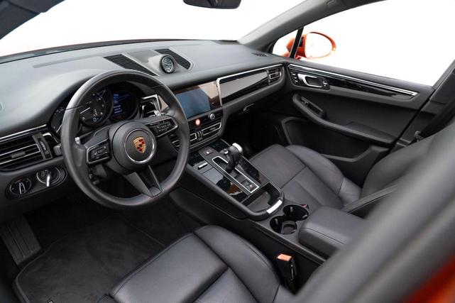 Photo of 2024 Papaya Metallic Porsche Macan