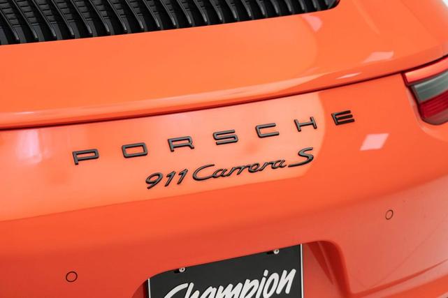 Photo of 2017 Lava Orange Porsche 911