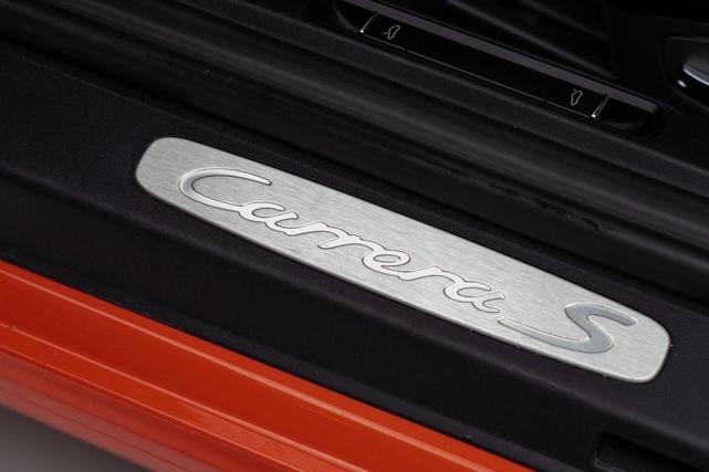 Photo of 2017 Lava Orange Porsche 911