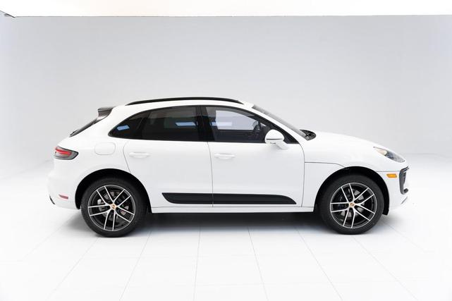 Photo of 2025 White Porsche Macan