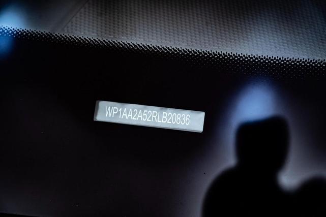 Photo of 2024 White Porsche Macan