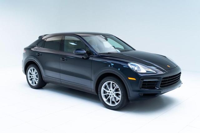 Photo of 2022 Moonlight Blue Metallic Porsche Cayenne