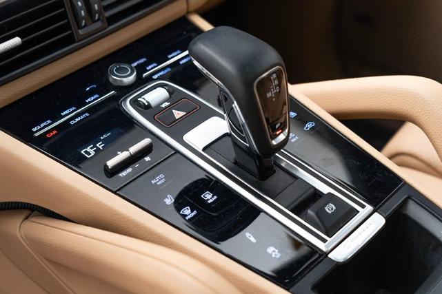 Photo of 2022 Moonlight Blue Metallic Porsche Cayenne