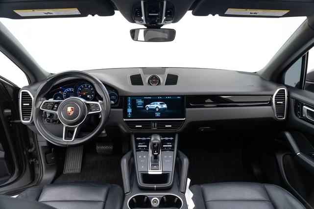 Photo of 2020 Quartzite Grey Metallic Porsche Cayenne