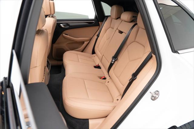 Photo of 2023 Carrara White Metallic Porsche Macan