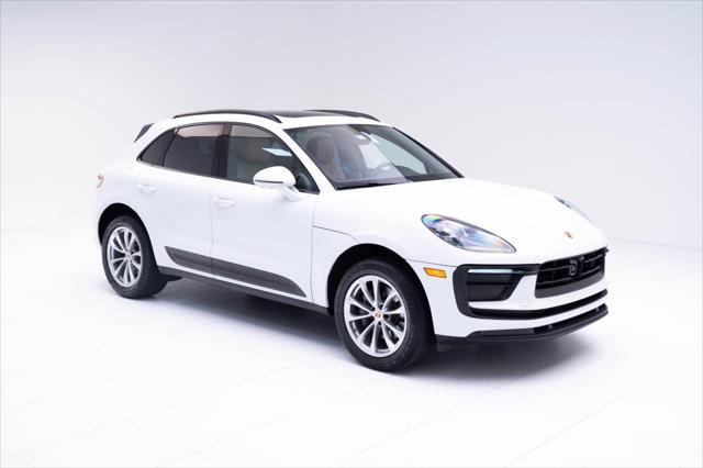 Photo of 2023 Carrara White Metallic Porsche Macan