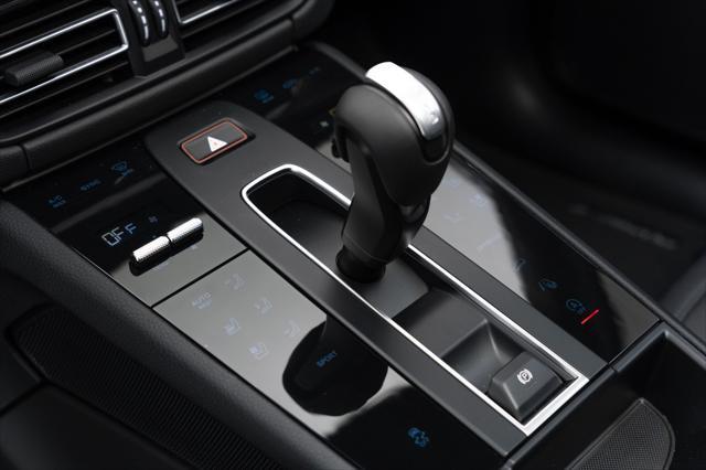 Photo of 2024 Carrara White Metallic Porsche Macan