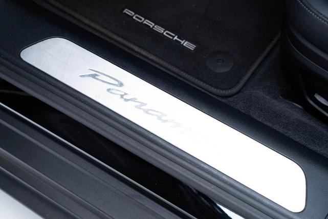 Photo of 2024 Black Porsche Panamera