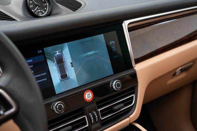 Photo of 2025 Black Porsche Macan