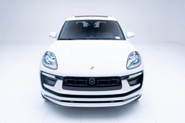 Photo of 2025 Carrara White Metallic Porsche Macan