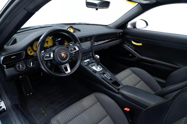 Photo of 2019 Black Porsche 911