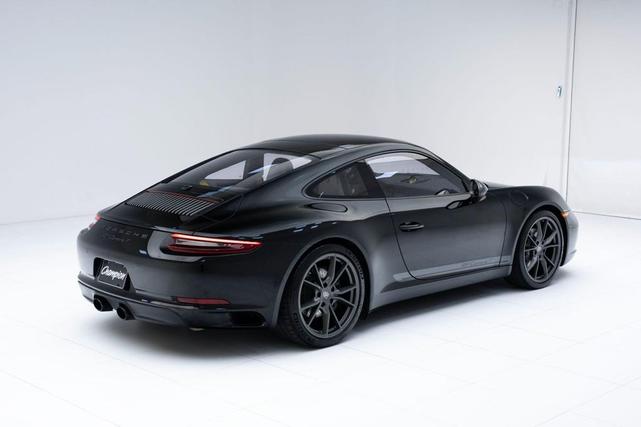 Photo of 2019 Black Porsche 911